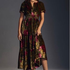 The Somerset Maxi Dress velvet green motif